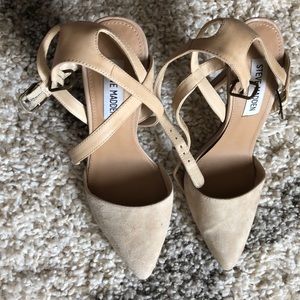 Steve Madden natural pumps